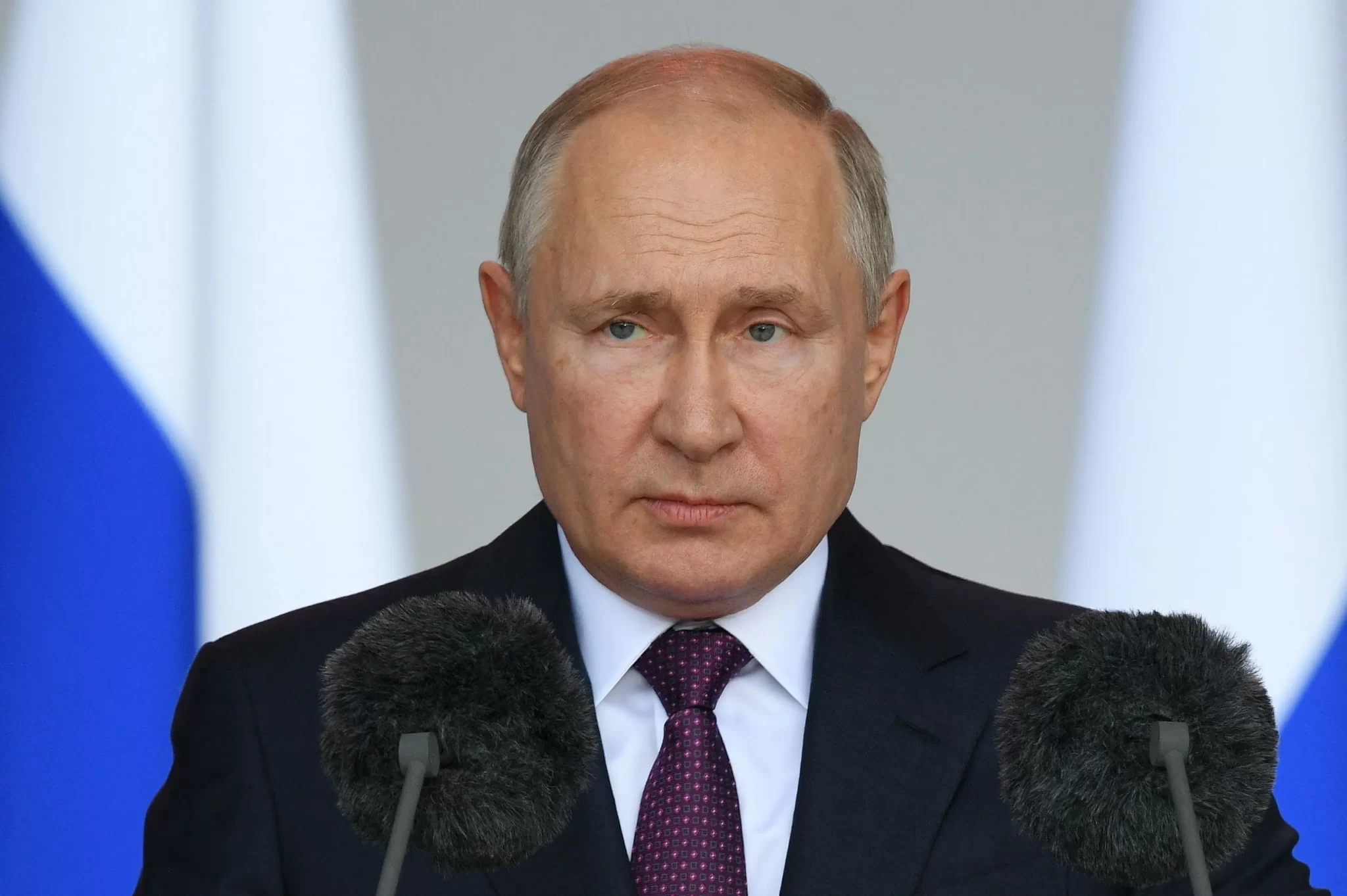 Ndryshimet në qeveri  a po përgatitet Putini për një luftë të gjatë 