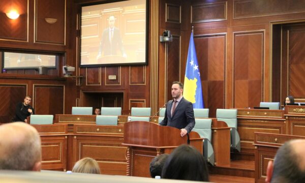 Kurti e propozon Konjufcën për mandatar pasi vetë dështoi