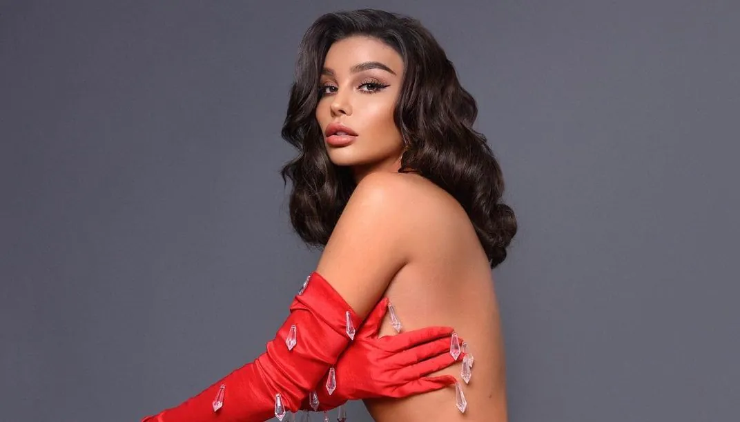 Vildane Zeneli ndez rrjetin me pozat e saj provokuese