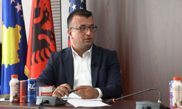 Ilir Ferati  Vendi duhet të shkojë në zgjedhje të jashtëzakonshme