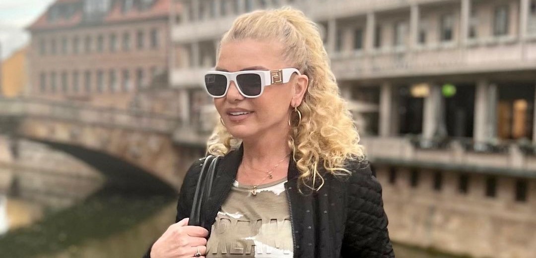 Nuk mund ta besoni çfarë ka ndodhur me fytyrën e Vjollca Haxhiut