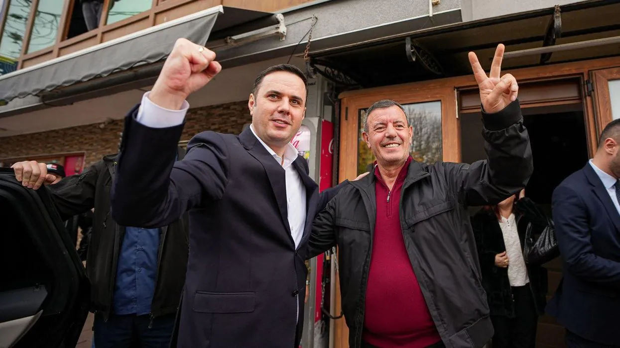 Abdixhiku refuzon dorëheqjen e Xhafer Gashit  LDK nuk i braktis njerëzit e saj në momentet e vështira