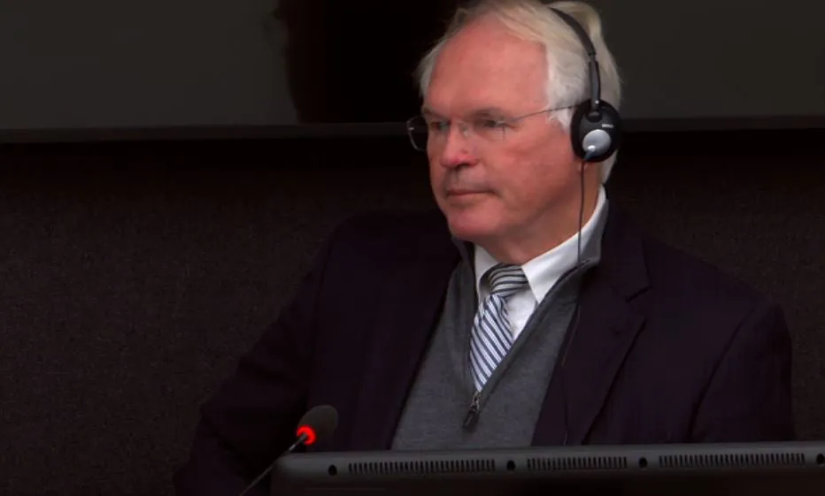 Hill thotë se Rugova ishte mbajtur kundër dëshirës së tij në Beograd