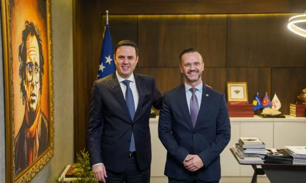 Gëzim Kasapolli i bashkohet LDK së