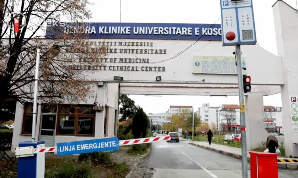 Mungesa e materialit për dializë  SHSKUK pranon problemet
