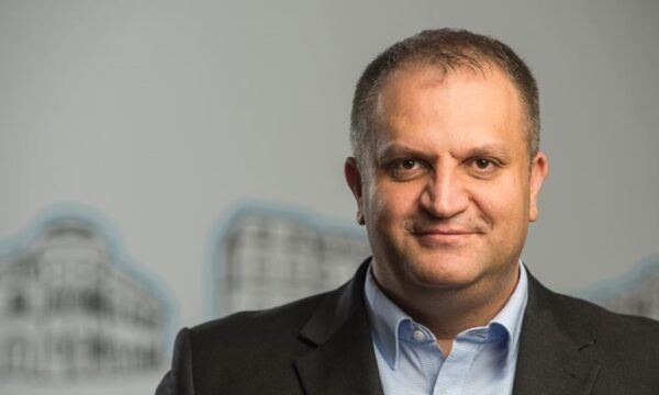 Ahmeti  Ja si funksionon buxheti i Prishtinës  përgjegjësia është e përbashkët