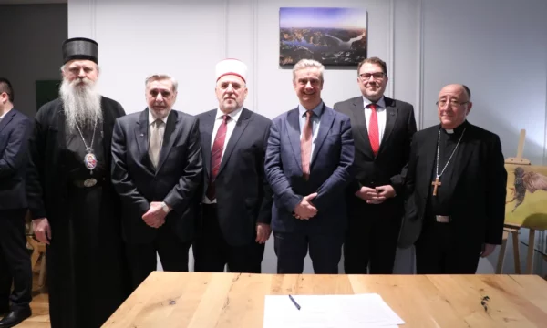 Liderët fetarë në Kosovë nënshkruajnë deklaratë kundër dhunës me bazë gjinore