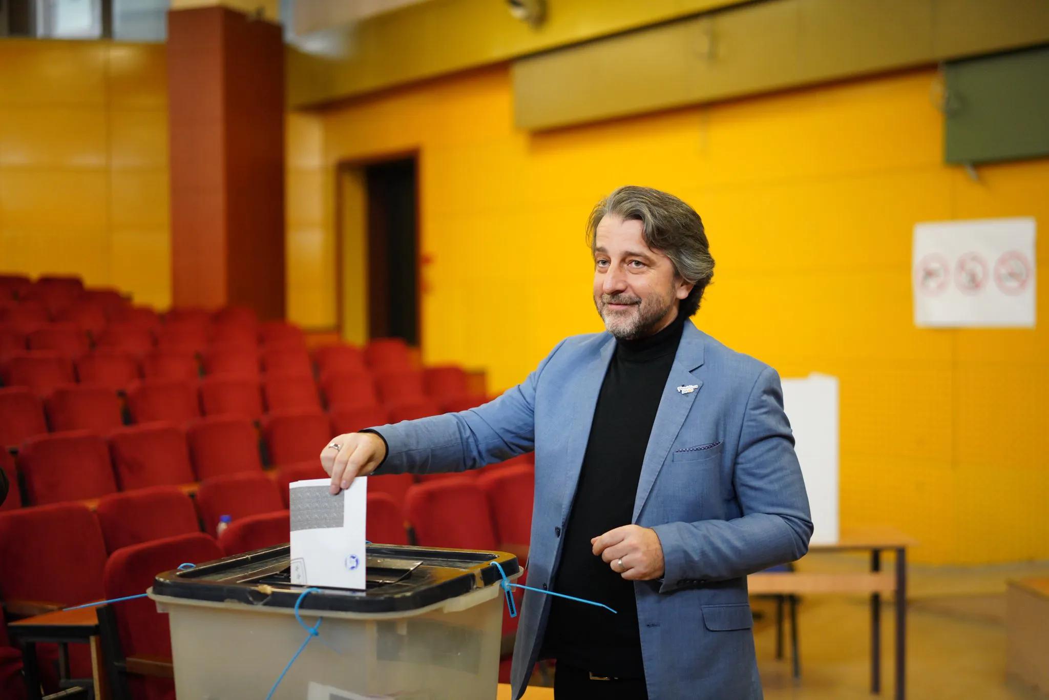 Përparim Rama hedh votën  Sot është një ditë e mirë për Kosovën