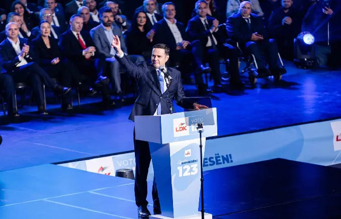 Abdixhikur uron për Vitin e Ri  Ky vit po mbyllet ndryshe nga sa kemi shpresuar