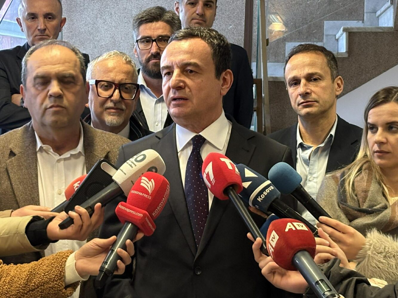 Kurti  eliminon  Osmanin dhe një emër nga Jasharët  thotë se LVV s i ka votat