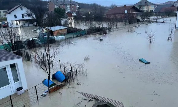 Peci  Rreziku kryesor sonte dhe nesër nga lumi Sitnica