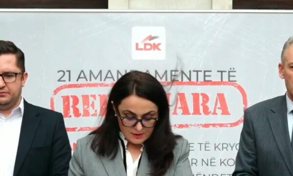 LDK  Qeveria ka refuzuar 21 amandamente