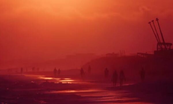 Fenomeni i rrallë  shi i kuq   çfarë pritet të ndodhë në qiell 