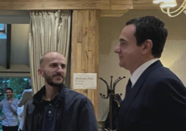 Kurti i ndërron pozitën Manxhukës  e emëron zëdhënës të Qeverisë