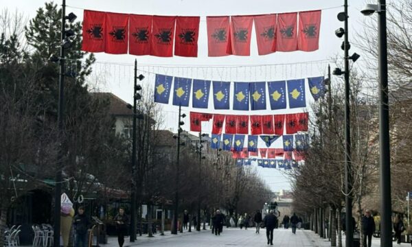 Sheshi fillon të dekorohet për 18 vjetorin e pavarësisë së Kosovës