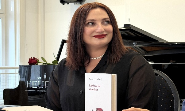Në Vjenë promovohet libri   I dashtuni im zdrukthtar   i autores Gabriela Mujaj