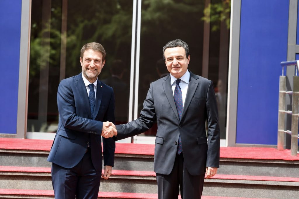 Kurti pas takimit me Hoxhën  Marrëdhëniet Kosovë Shqipëri janë të shkëlqyeshme