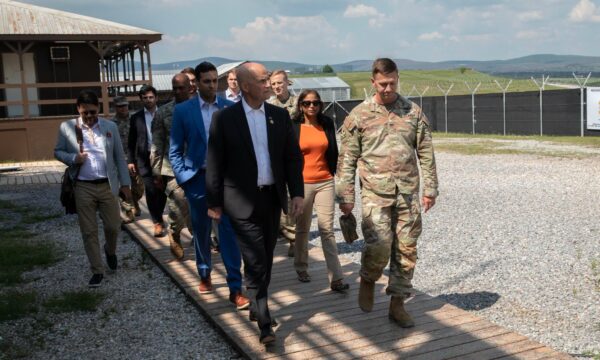 Kongresistët amerikanë nga Presheva vijnë në Kosovë  Prattipati i pret në Bondsteel