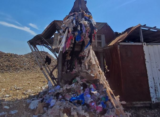 Dogana asgjëson mbi 6 mijë maica të dyshuara si produkte të falsifikuara