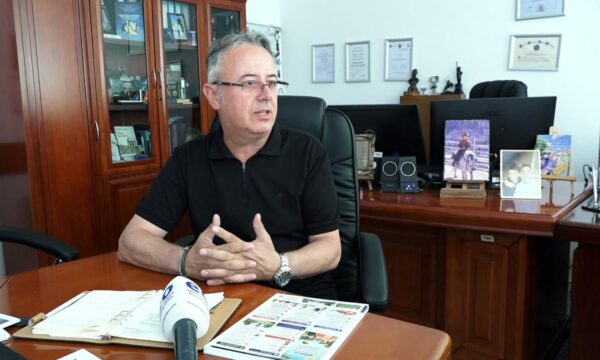 17 raste me fruth në Prishtinë  Hashani bën thirrje për vaksinim të fëmijëve