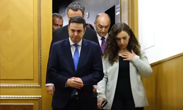 Refuzimi i parë nga LDK i ndryshon pak llogaritë  a do t i bëjnë votat Kurti e Abdixhiku për Bekim Sejdiun President 