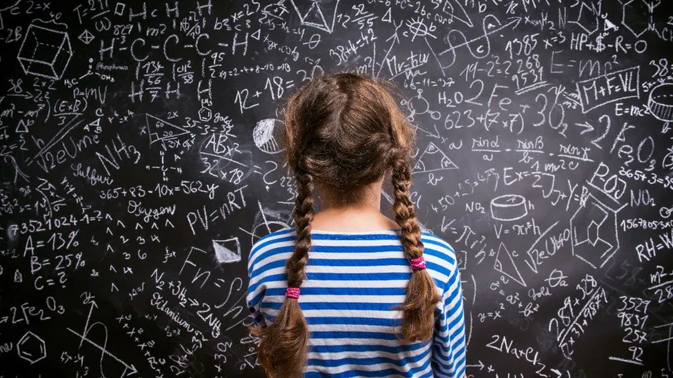 PISA 2025 jep alarmin për arsimin  Rënie e madhe në lexim e matematikë